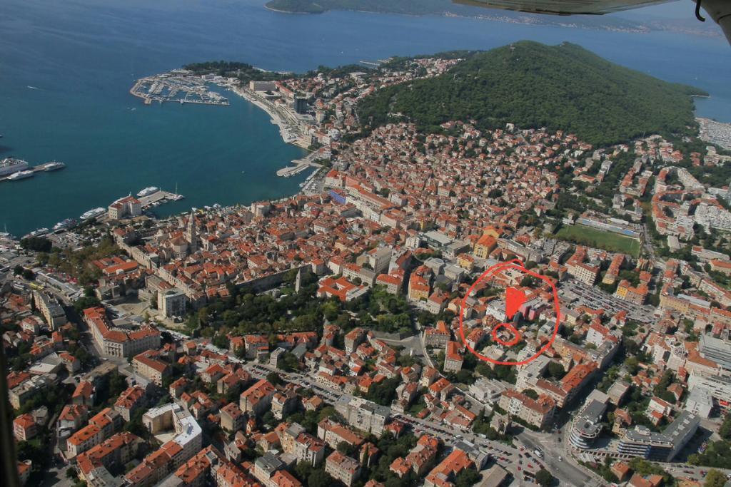 Apartment Koralj Split Exterior photo